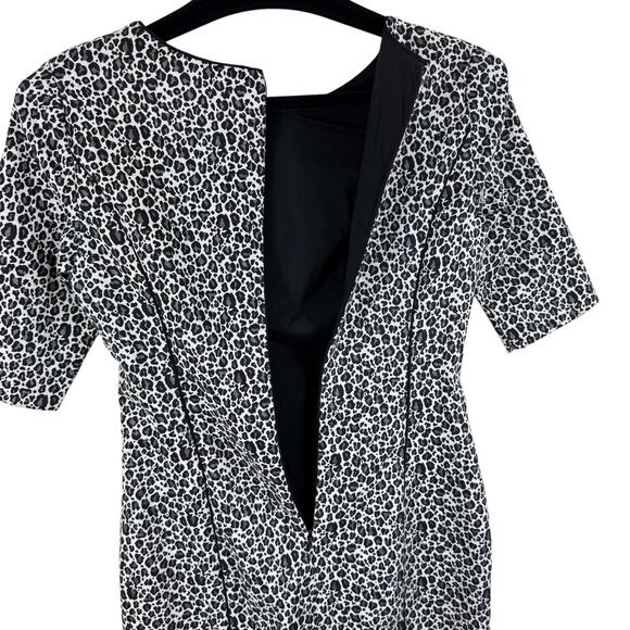 Banana Republic Leopard Print Half Sleeve Round Neck Mini Sheath Dress Size 0 - Picture 3 of 9